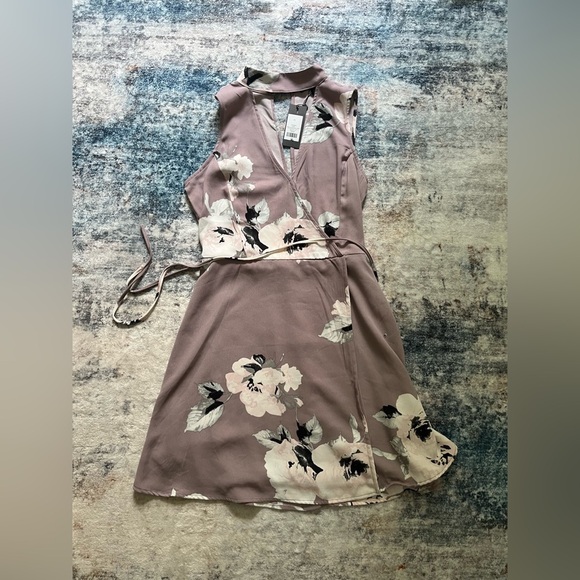 NWT Floral Sleeveless Dress - Picture 1 of 5